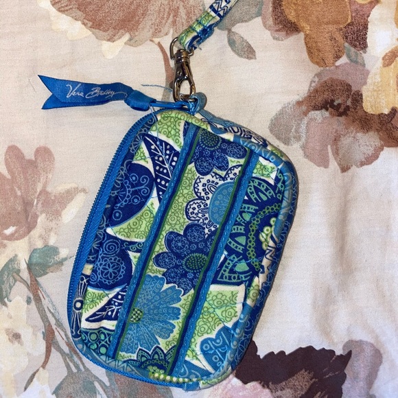 Vera Bradley Wristlet - Picture 2 of 3